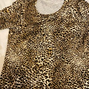 Mommy & me & grandma leopard tops